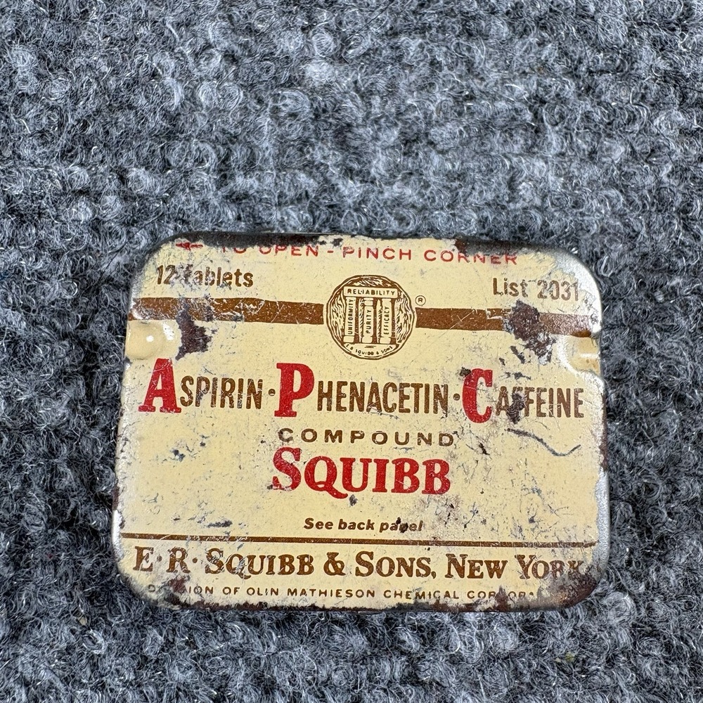 Vintage E.R. Squibb & Sons APC Compound Aspirin Tin 12 Tablets EMPTY 1950s 1960s